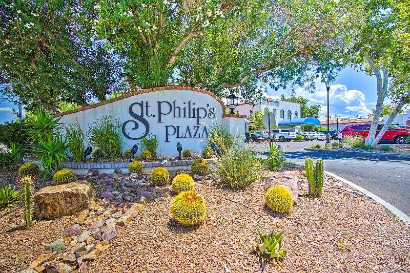 St. Phillips Plaza Restaurants and Shoppes. (Nearby shopping & restaurants [5min walk])