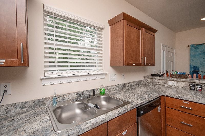 Furnished Finder property 444591_2 photo 13