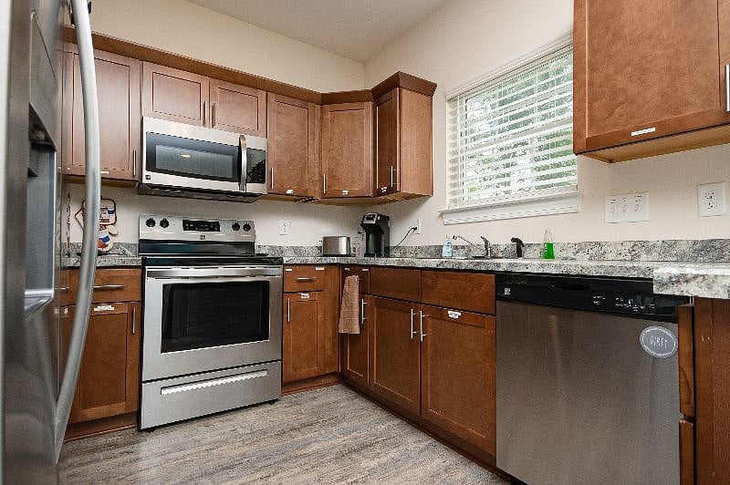 Furnished Finder property 444591_2 photo 12