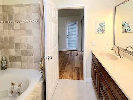 Main suite private bathroom with skylight