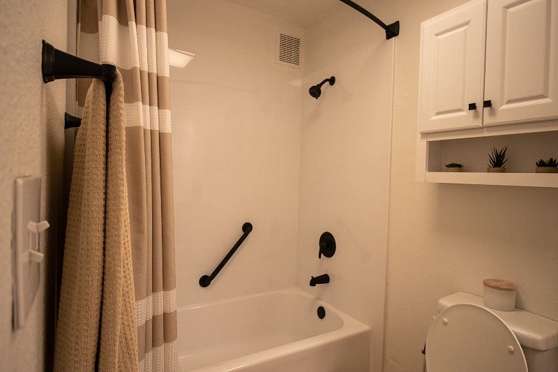 Furnished Finder property 444699_1 photo 9