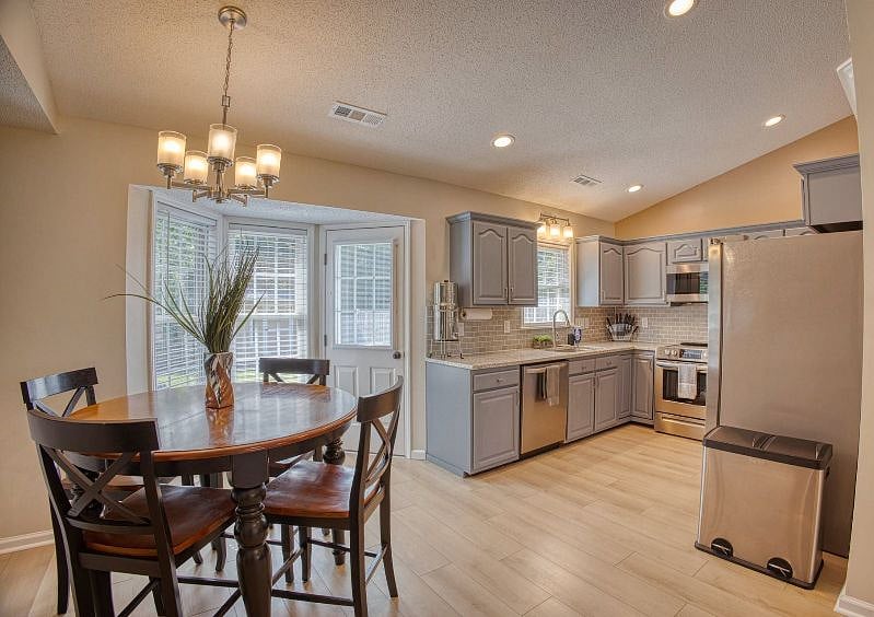 Furnished Finder property 444753_1 photo 19