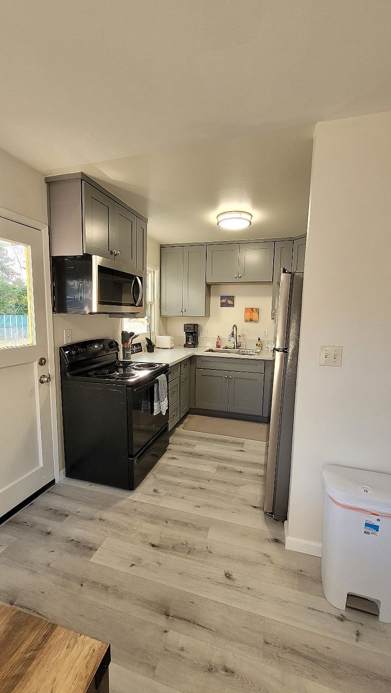 Furnished Finder property 444860_1 photo 9