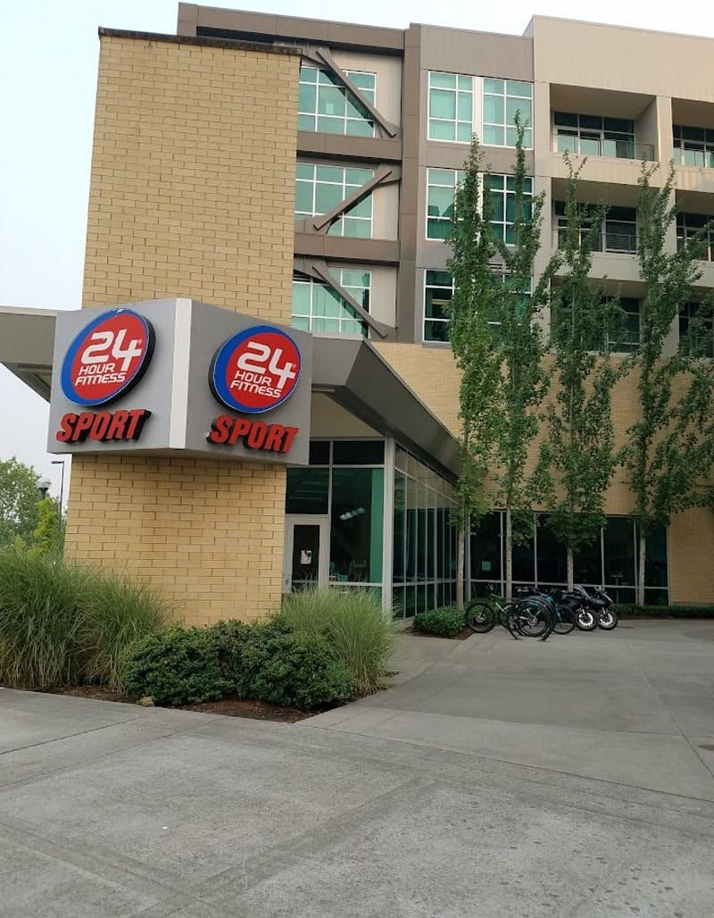 15 minutes away there is a 24 Hour Fitness (other gyms are also nearby!)