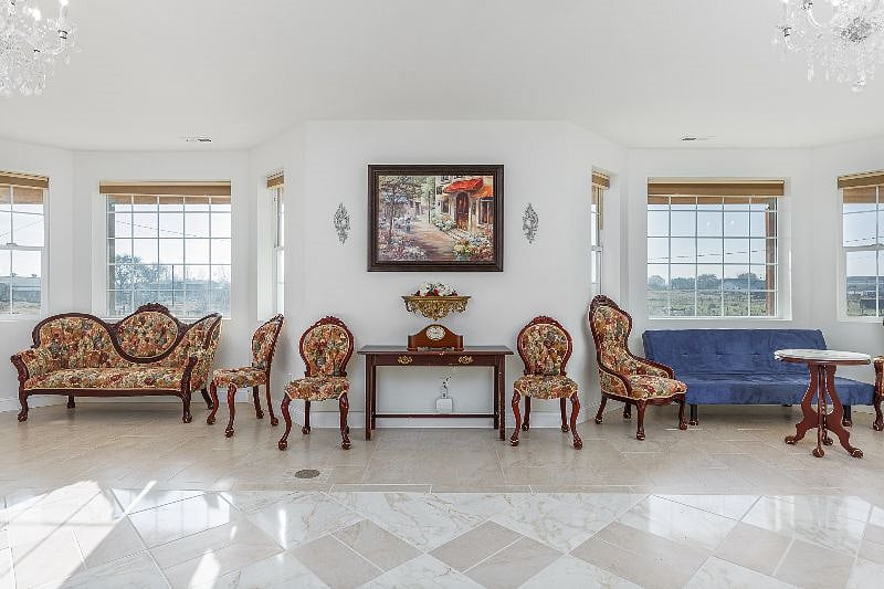 Furnished Finder property 444882_2 photo 6