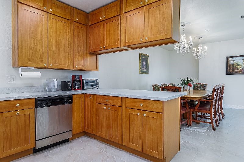 Furnished Finder property 444882_2 photo 16