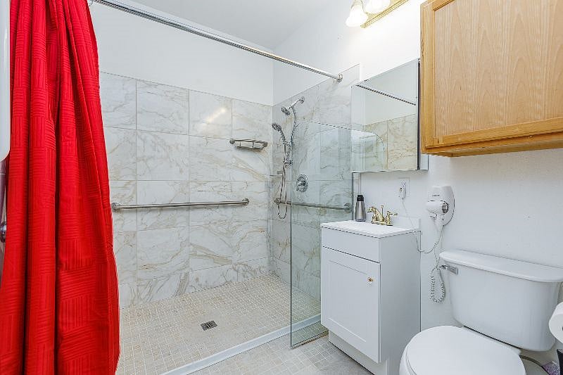 Furnished Finder property 444882_2 photo 17