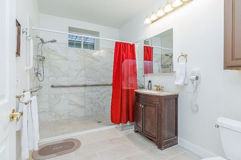 Furnished Finder property 444882_2 photo 18