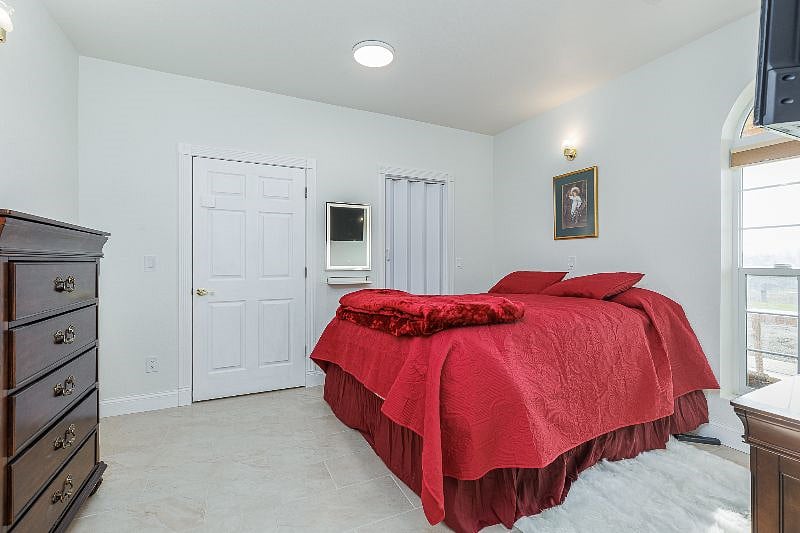 Furnished Finder property 444882_2 photo 3