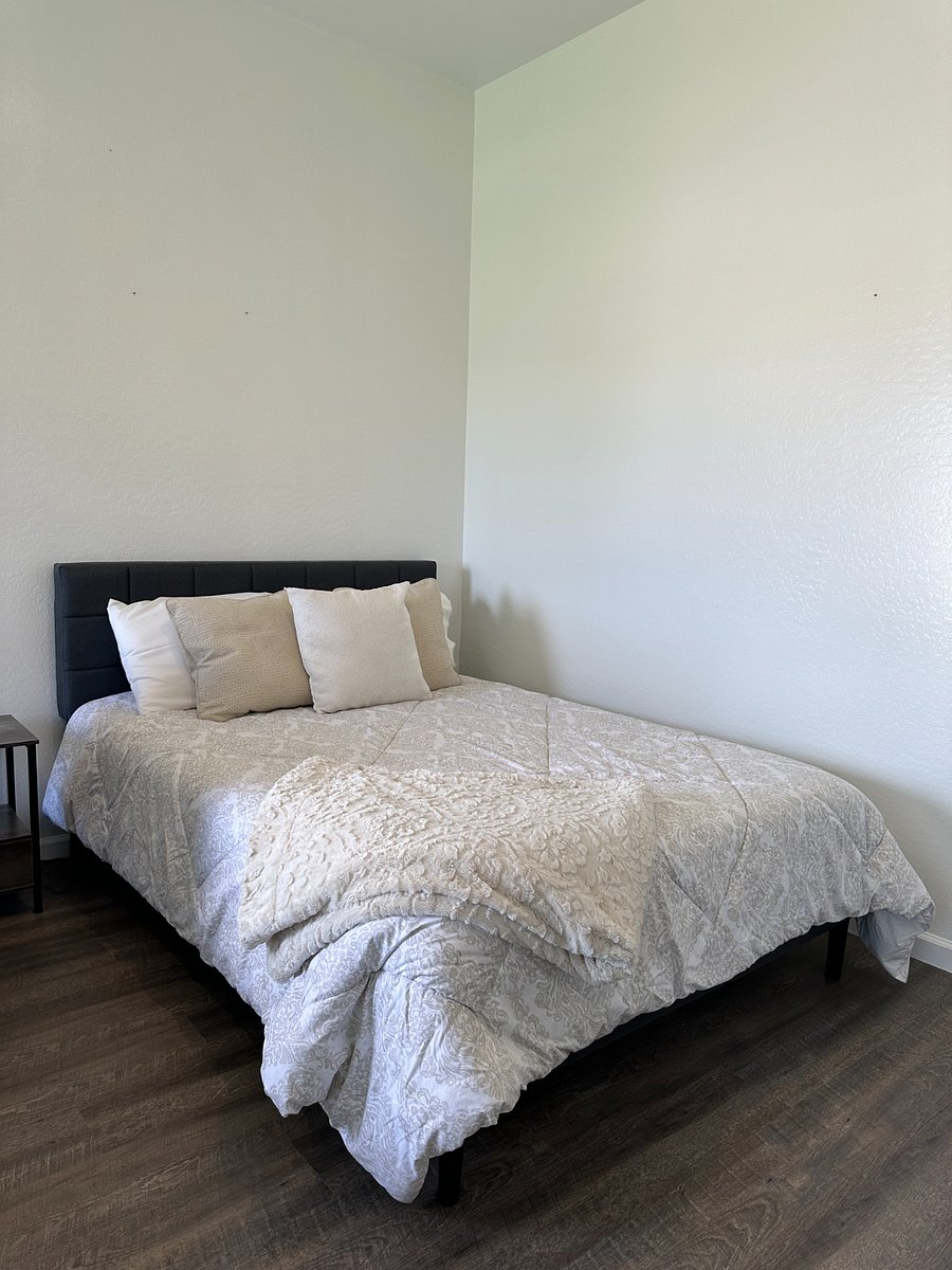 Furnished Finder property 444899_7 photo 11