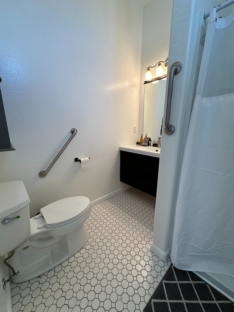 Furnished Finder property 444899_7 photo 13