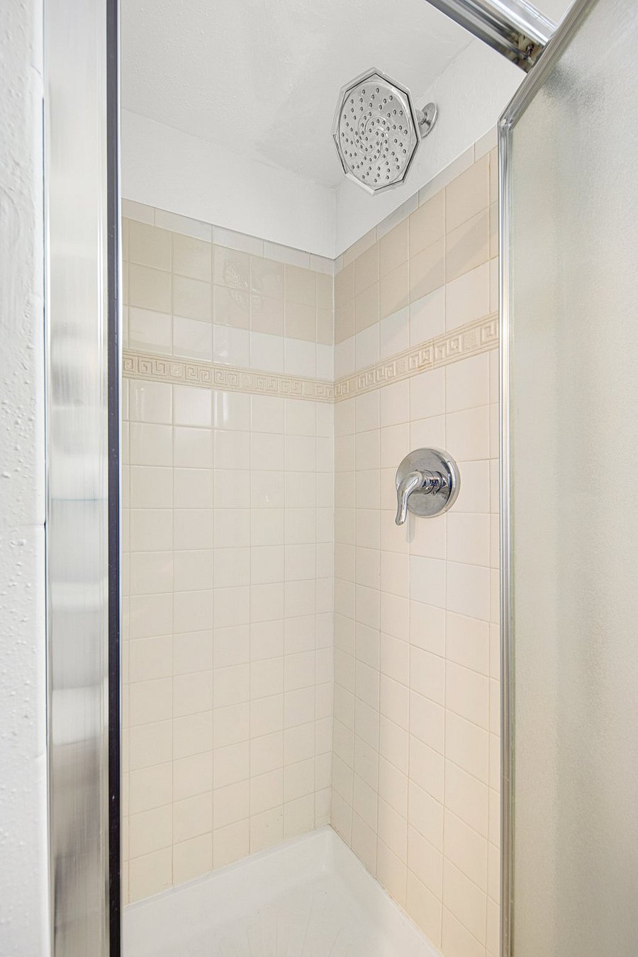 Furnished Finder property 444972_1 photo 31