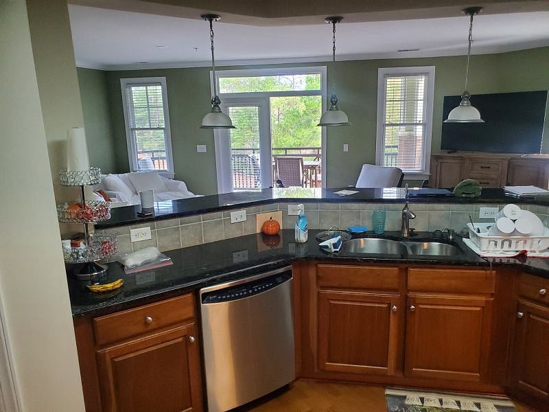 Furnished Finder property 444993_1 photo 3
