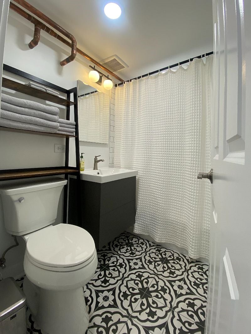 Furnished Finder property 444998_1 photo 11