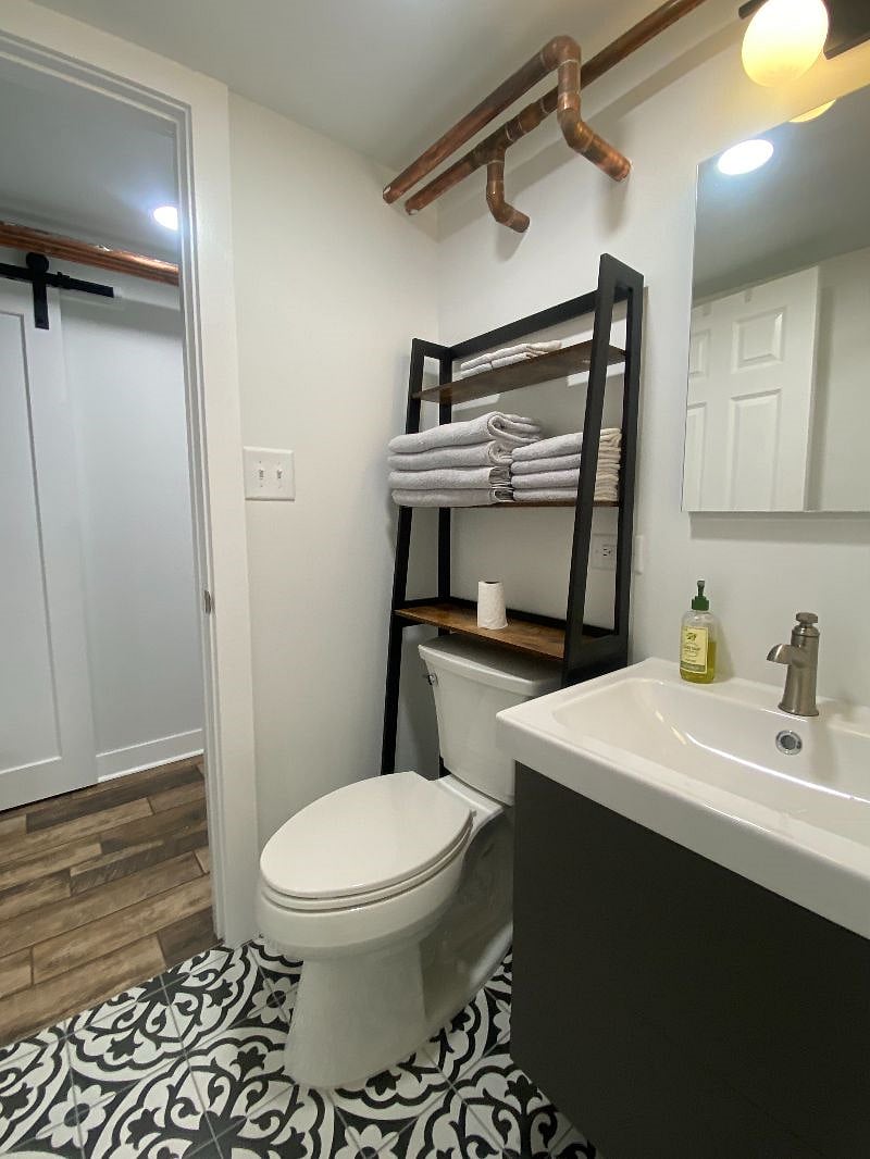 Furnished Finder property 444998_1 photo 9