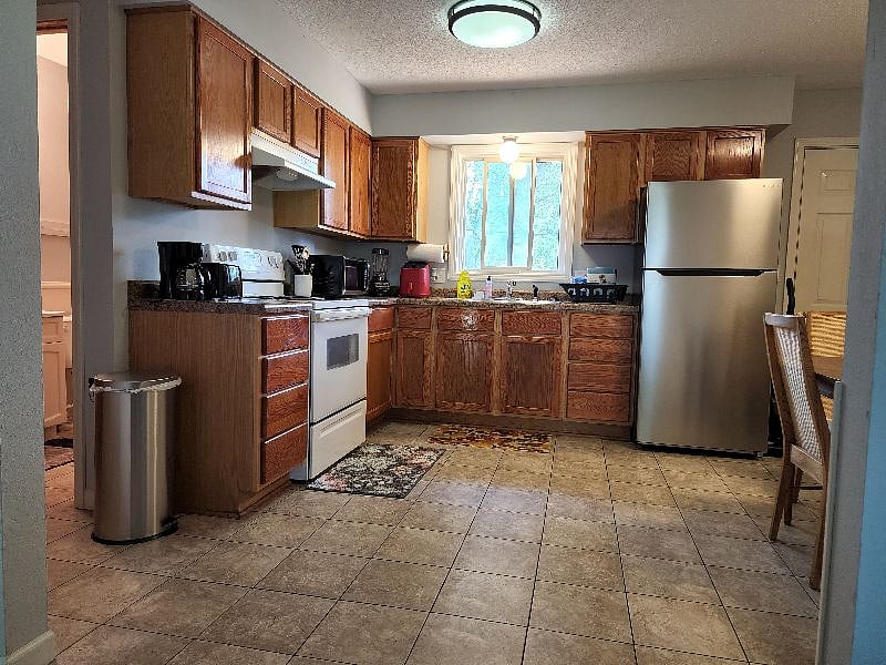 Furnished Finder property 445000_1 photo 10