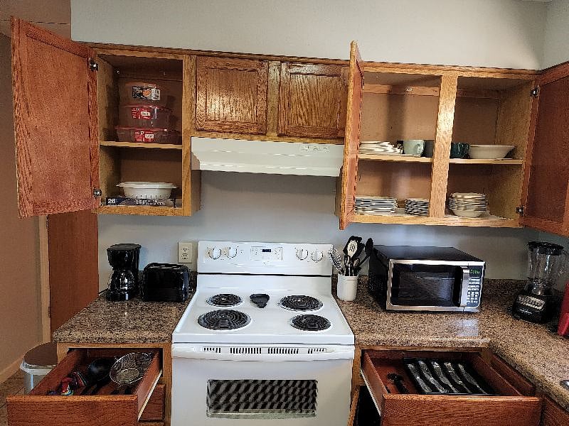 Furnished Finder property 445000_1 photo 12