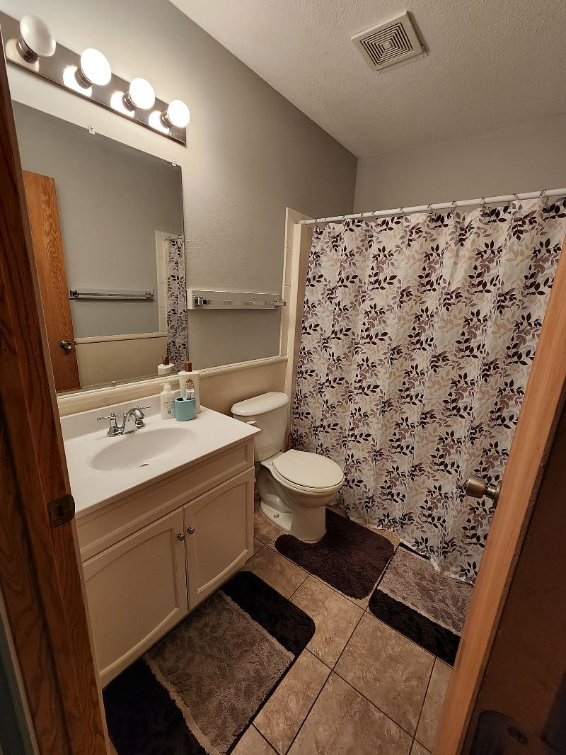 Furnished Finder property 445000_1 photo 14