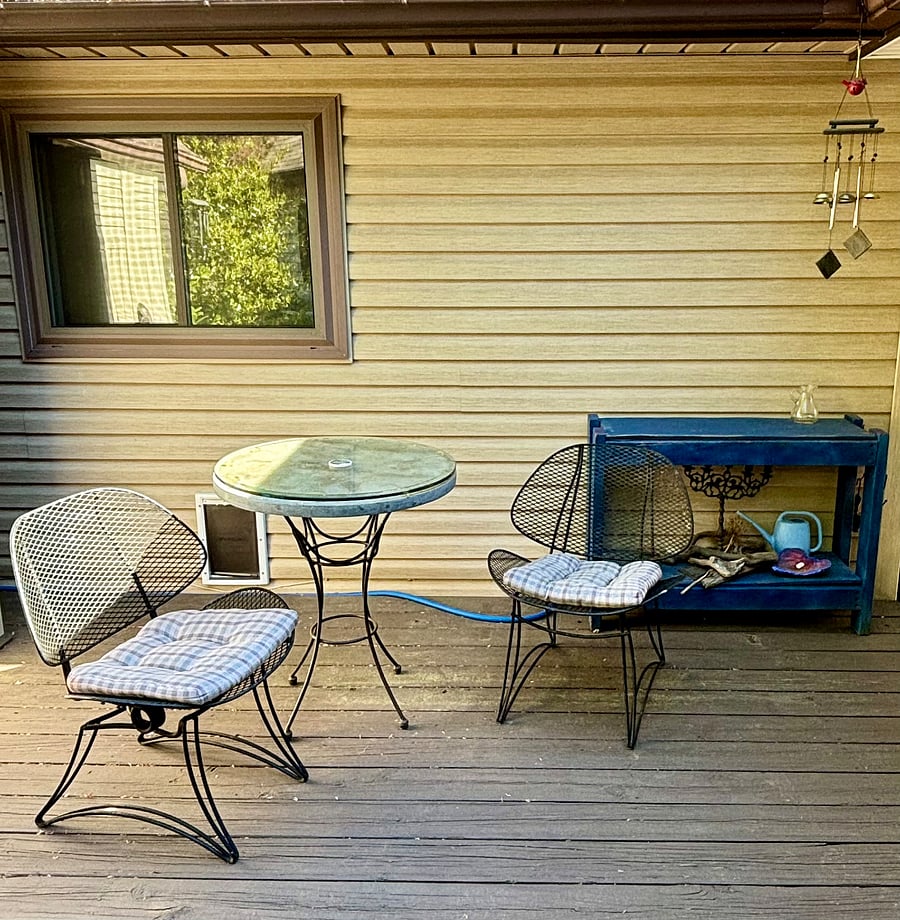 Multiple Sitting Areas for morning tea/coffee, listening to the birds and being in nature.
