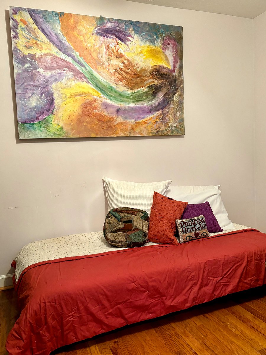 Guest Room Twin Trundle pulled out from Bed.