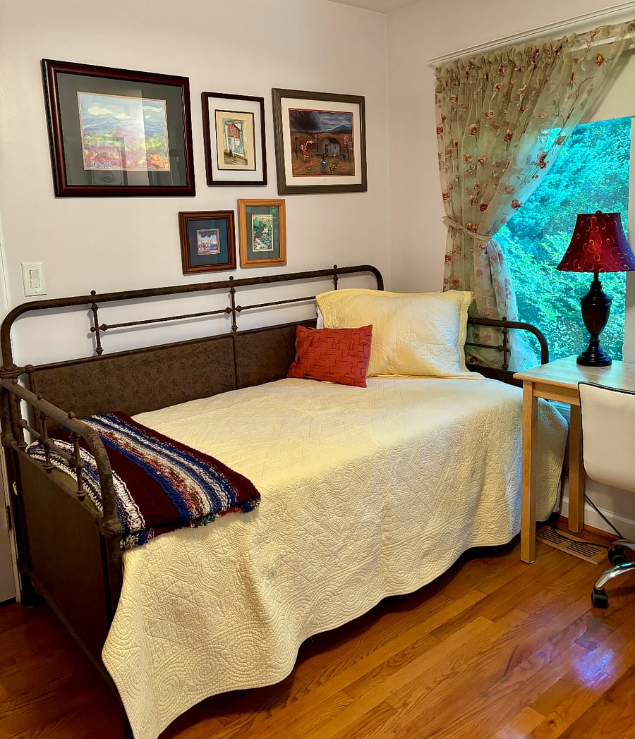 Guest Room Twin Bed with Trundle Under it.