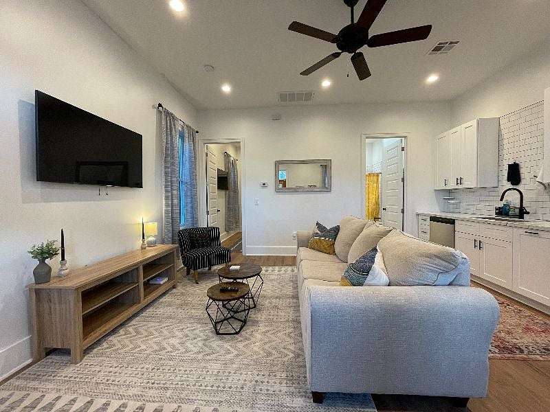 Furnished Finder property 445109_1 photo 4
