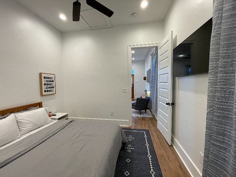 Furnished Finder property 445109_1 photo 8