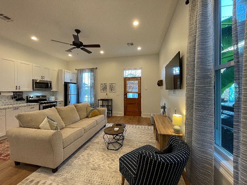 Furnished Finder property 445109_1 photo 5