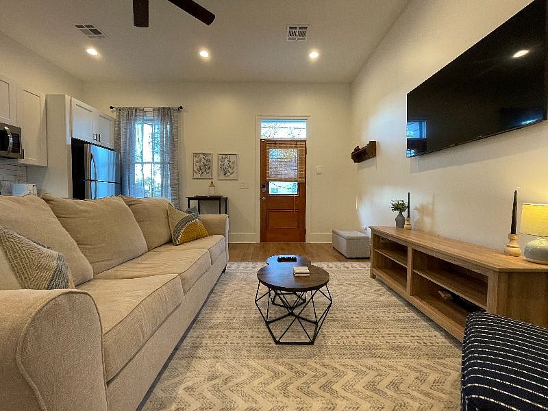 Furnished Finder property 445109_1 photo 9