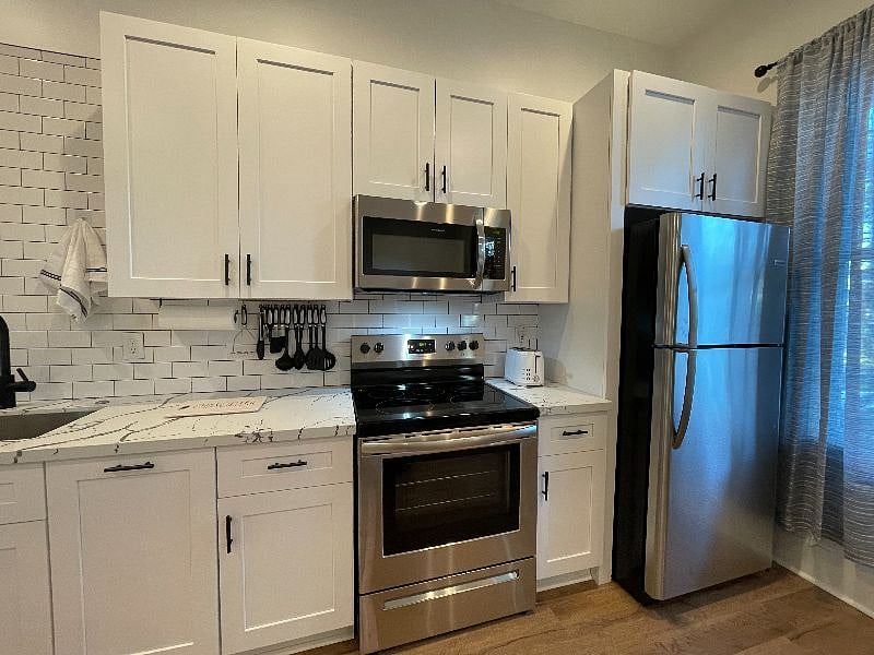 Furnished Finder property 445109_1 photo 12