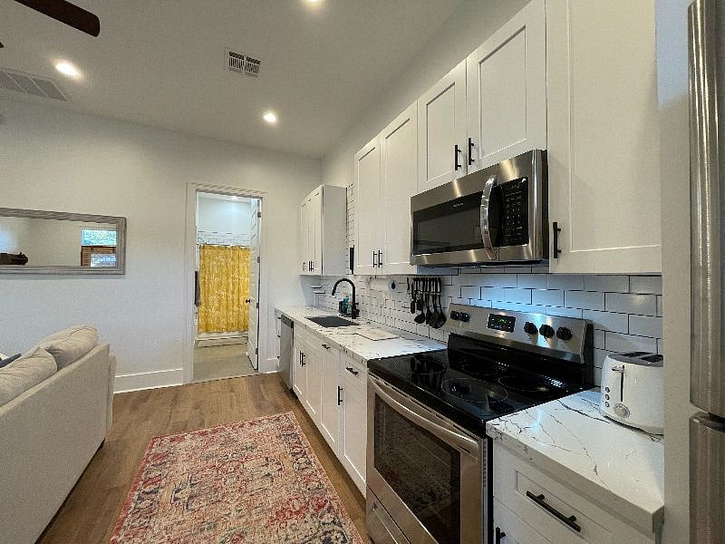 Furnished Finder property 445109_1 photo 13
