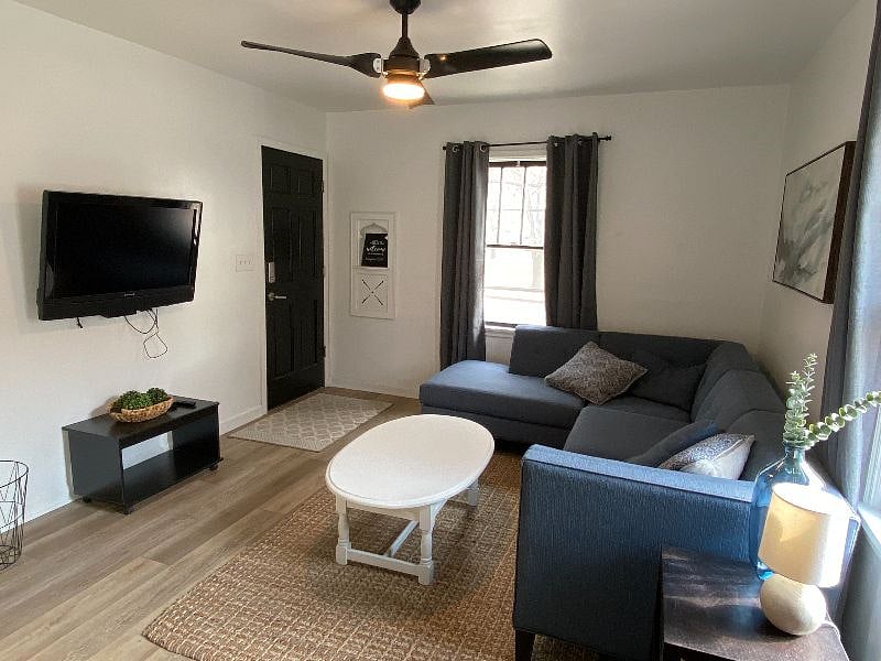 Furnished Finder property 445110_1 photo 12