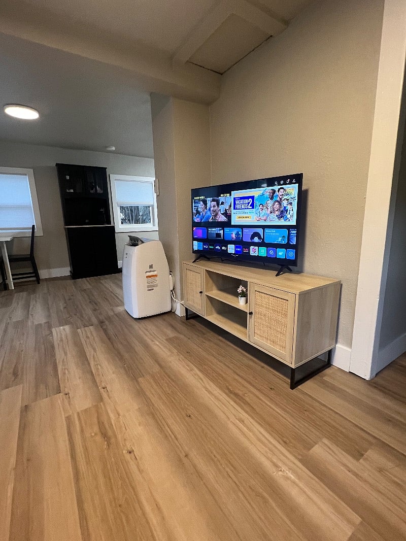 Furnished Finder property 445128_2 photo 5