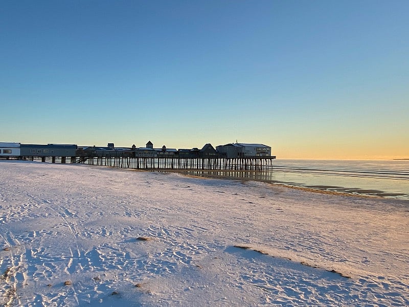 Enjoy the tranquility of the ocean, even in the winter with snow!