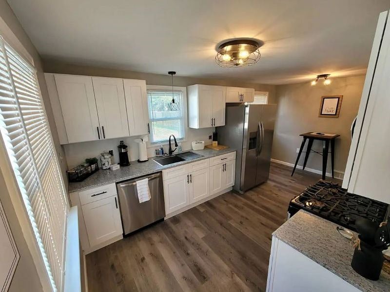 Furnished Finder property 445174_1 photo 3