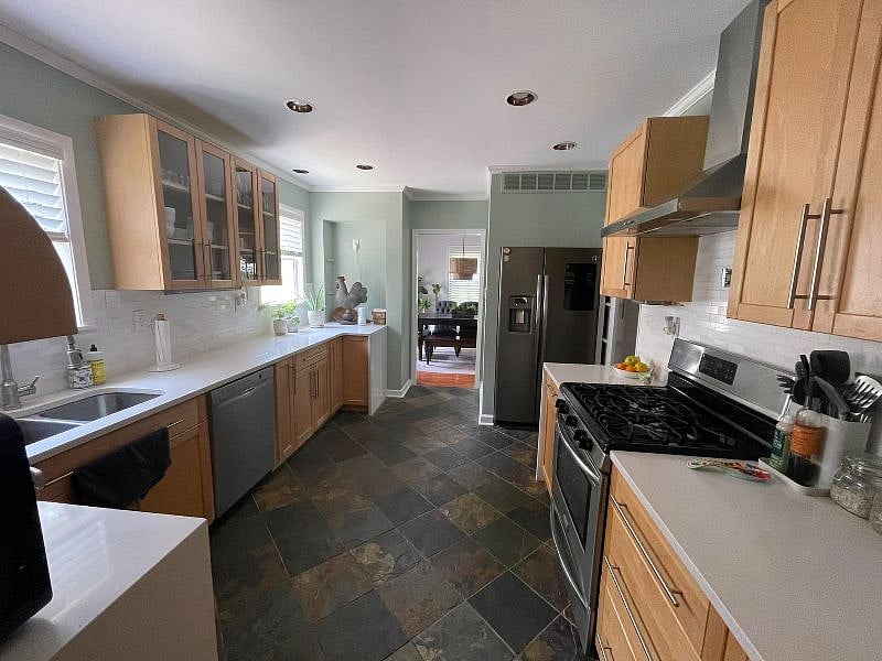Furnished Finder property 445188_1 photo 9