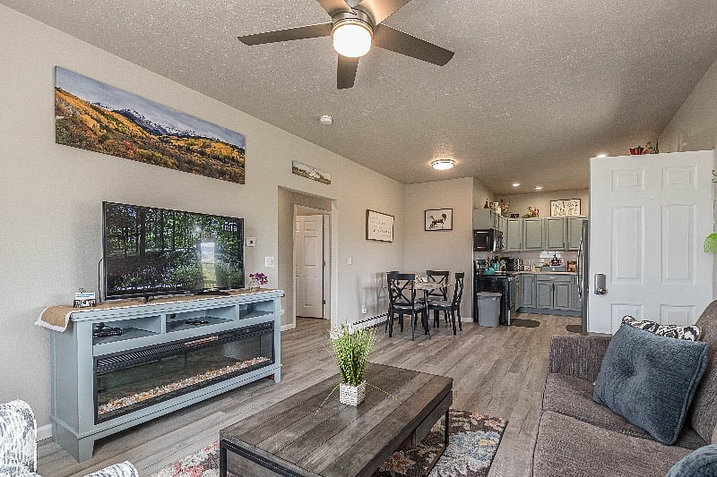 Furnished Finder property 445214_1 photo 1