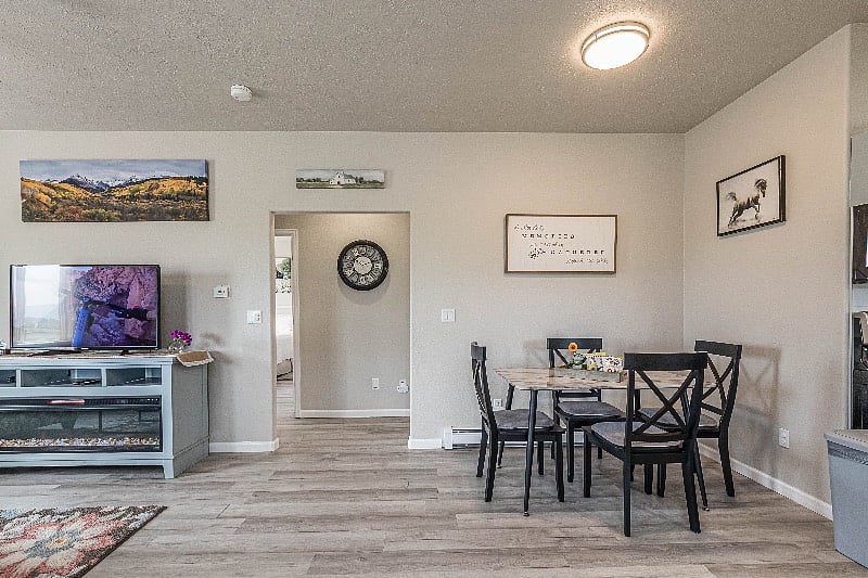 Furnished Finder property 445214_1 photo 2