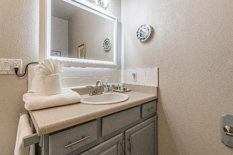 Furnished Finder property 445214_1 photo 10