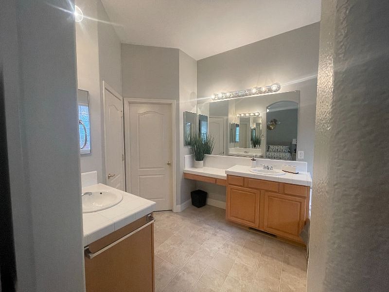 Furnished Finder property 445222_1 photo 9