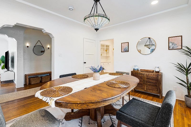 Formal Dining Room.
