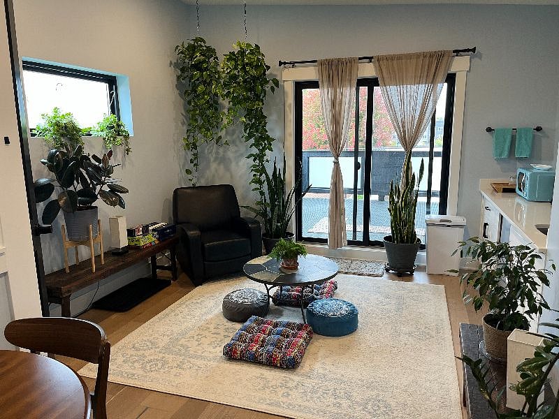 Furnished Finder property 445301_1 photo 12