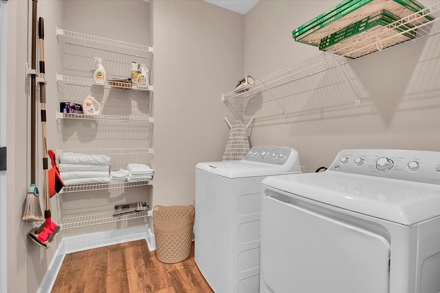 Furnished Finder property 445339_1 photo 27