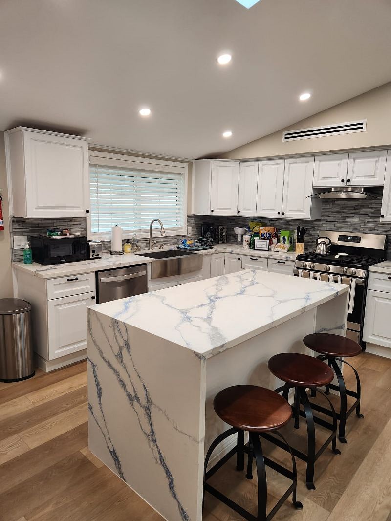 Furnished Finder property 445405_1 photo 3