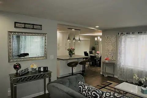 Furnished Finder property 445435_1 photo 1