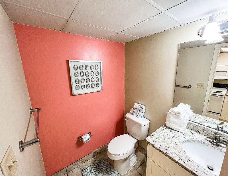 Full bathroom with jacuzzi tub