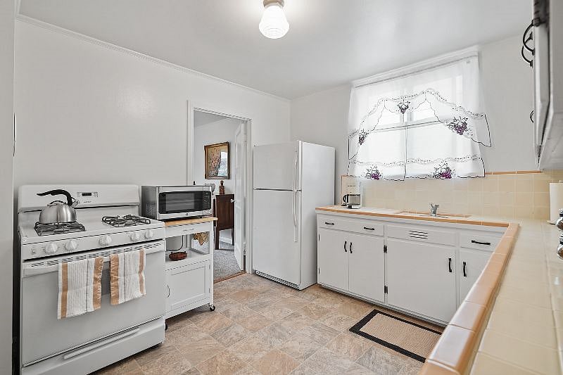 Furnished Finder property 445454_1 photo 6