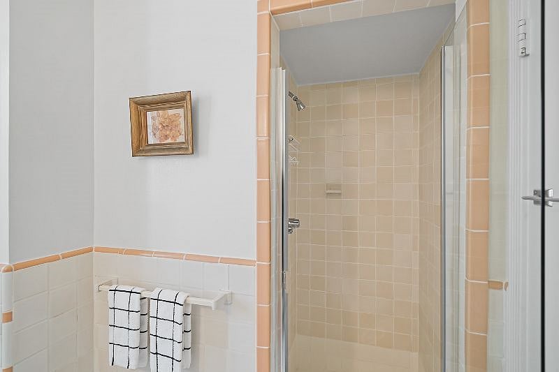 Furnished Finder property 445454_1 photo 12