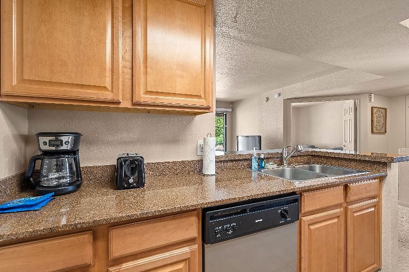 Furnished Finder property 445477_1 photo 9