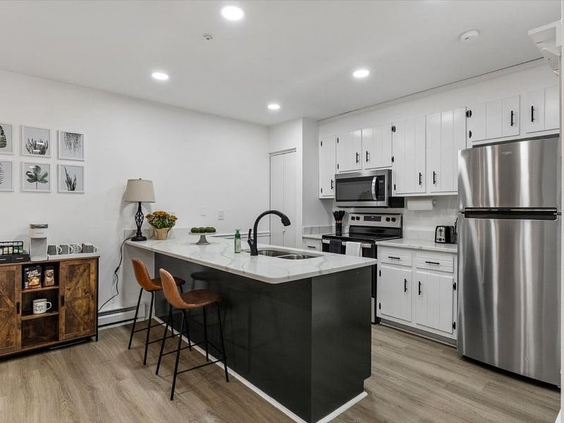 Furnished Finder property 445478_1 photo 7